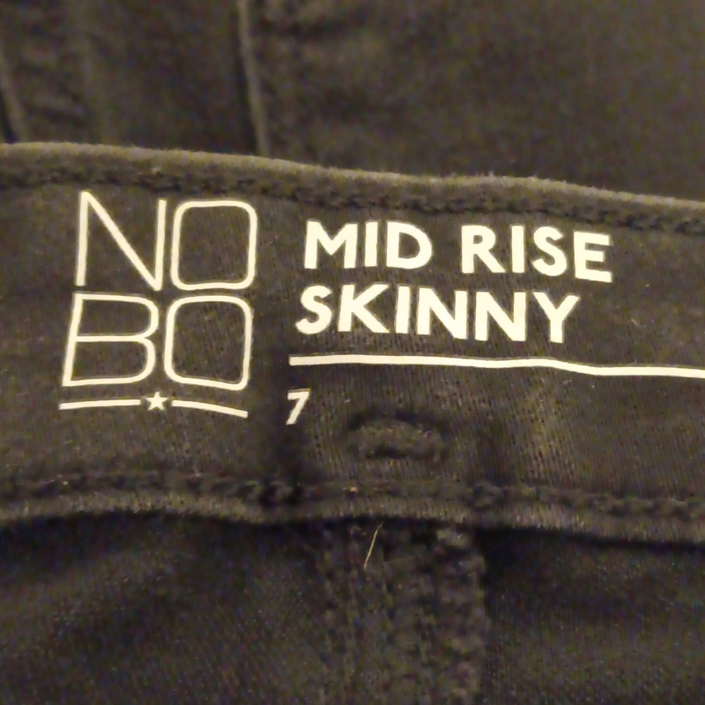 Jeans - Picture 9 of 10